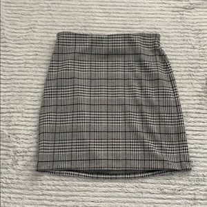 Never worn plaid skirt! Size xs